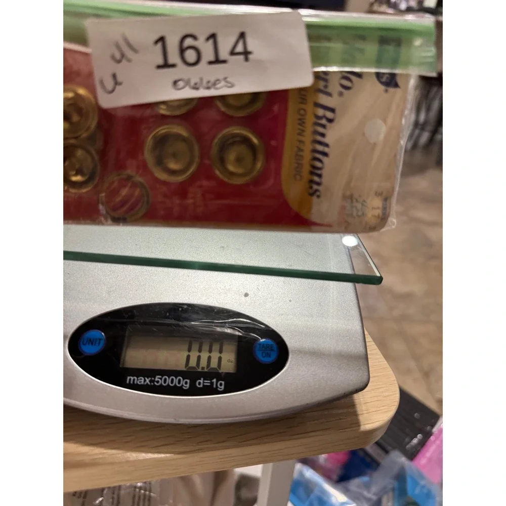 Prims Halo Insert Buttons Size 30 3/4